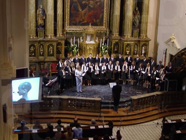 Chorus Salvatoris - Zbor Chorus Salvatoris spolu s Ivetou Matyášovou