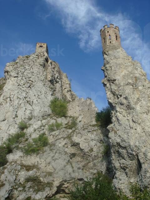 Hrad devín - vežičky devínskeho hradu